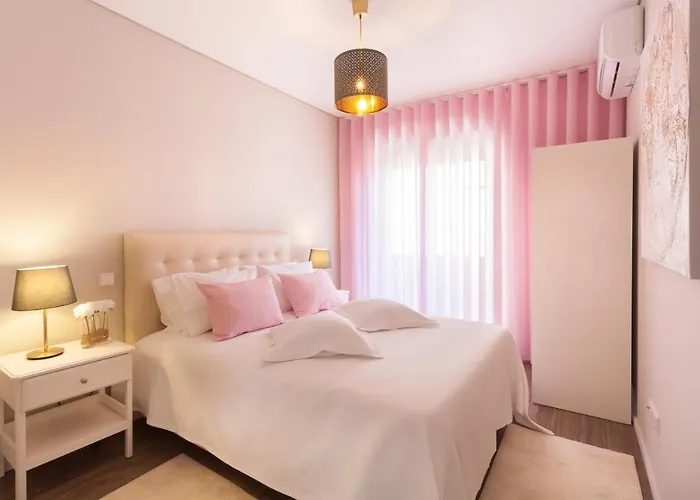 Urban Views - Ml Inspired By Torre Dos Clerigos *